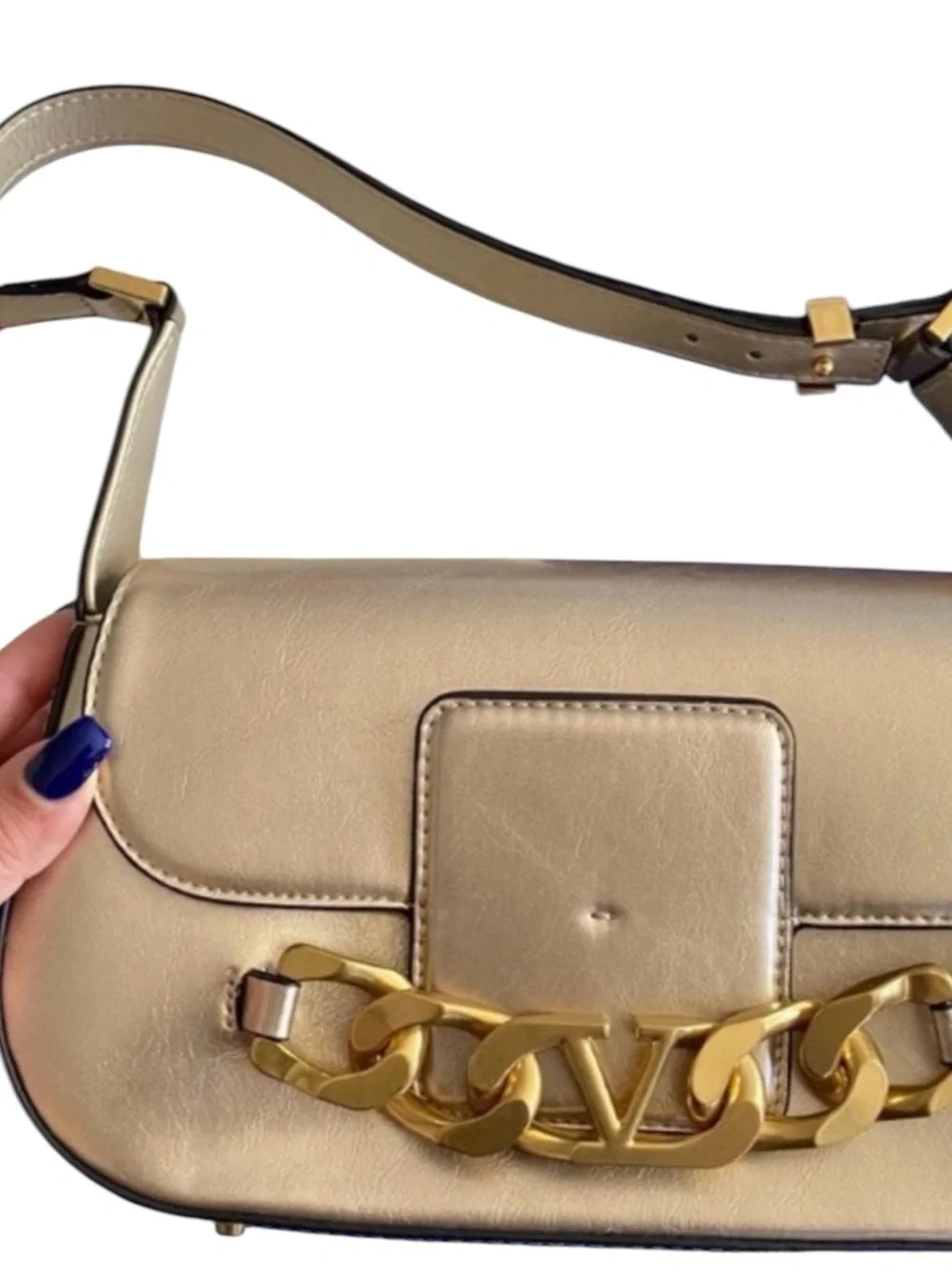Leather Shoulder Bag with Gold Chan